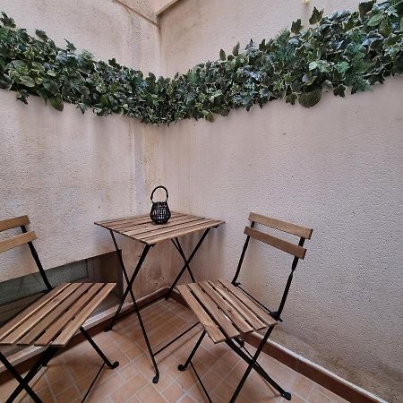 Sea & Wave Maria Boutique Apartment Malaga Luaran gambar